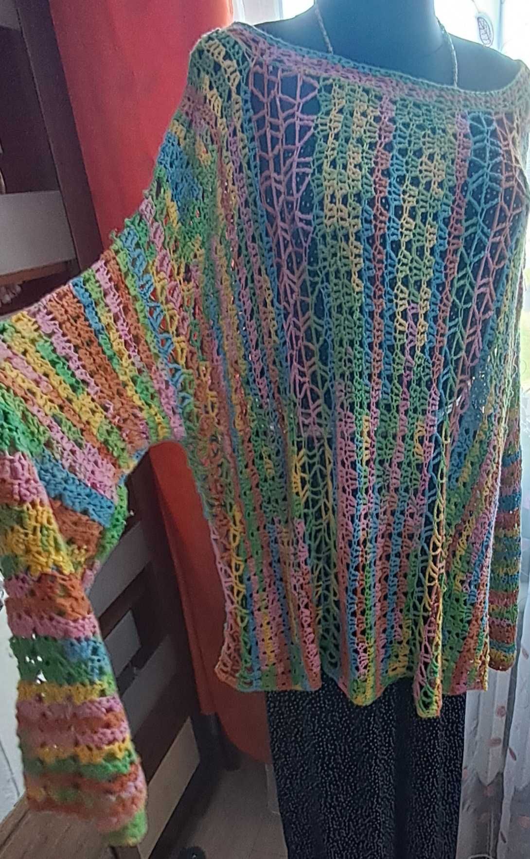 Kolorowy sweterek azurowy rozmiar 7-8xl lub uniwersalny