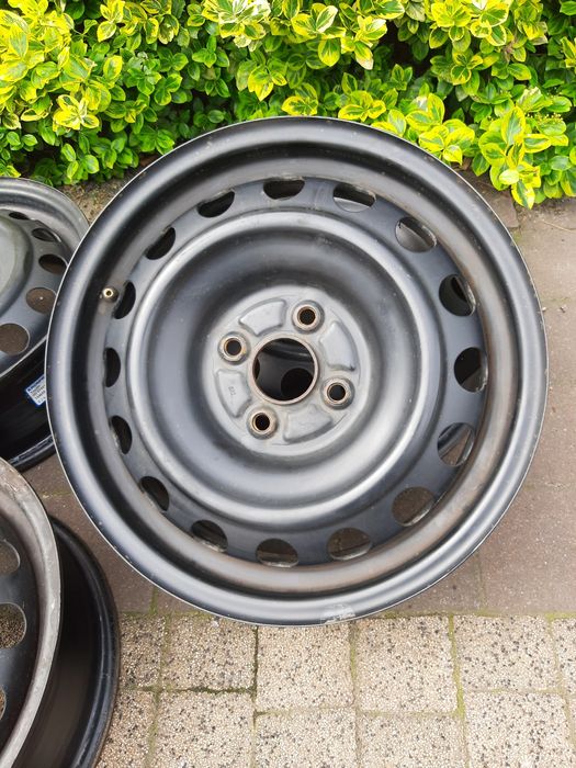 Felgi 15 Toyota Yaris 4x100 5J et39