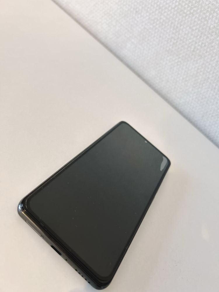 Smartphone POCO F3 128gb como novo