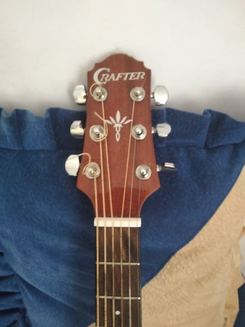 Продам гитару Crafter HD-24/TS  в хорошем состоянии