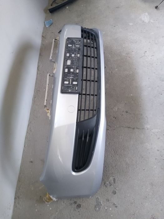 Zderzak przód Golf 6  LA7W idealny do założenia