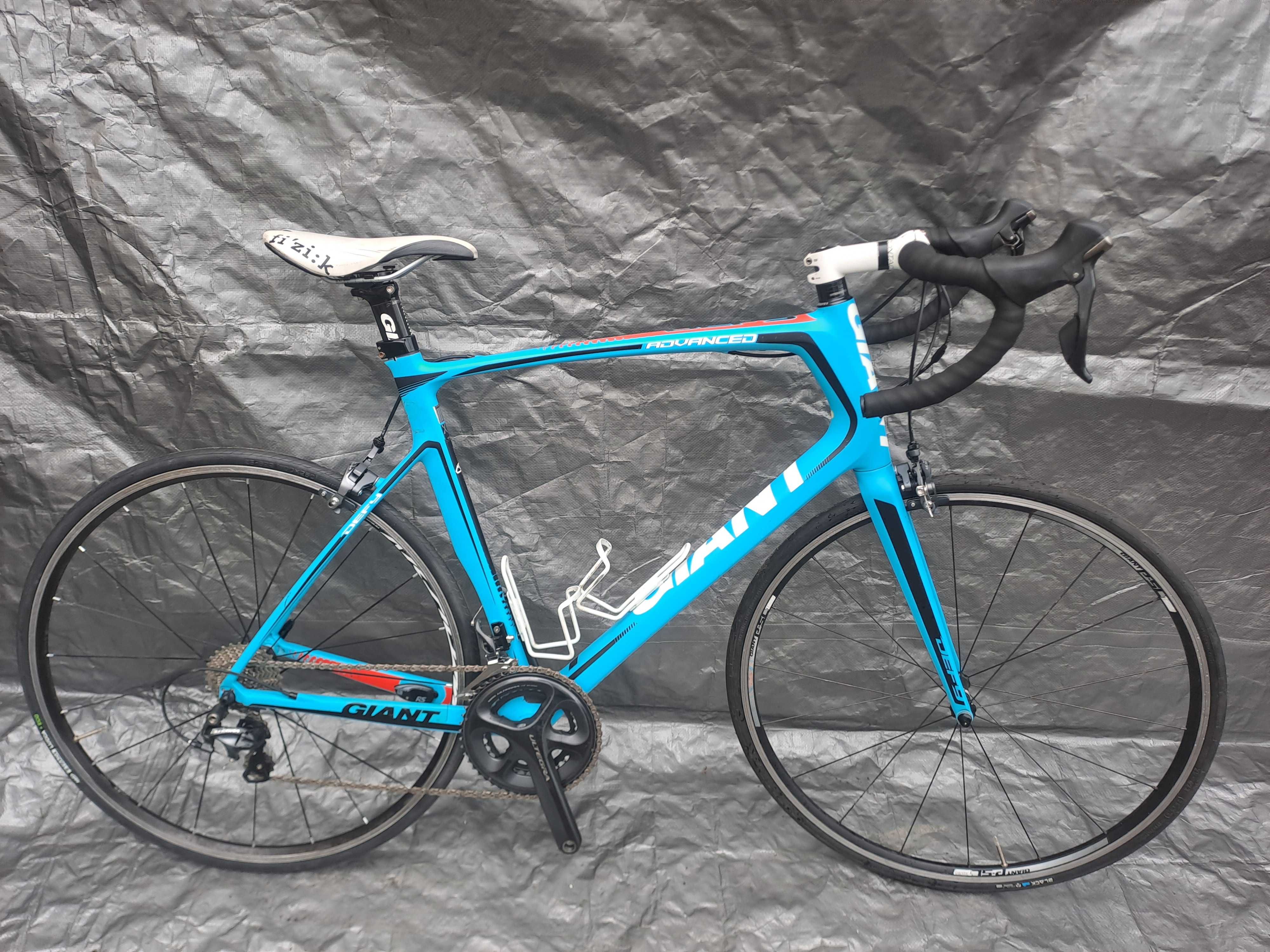 Rower szosowy Giant defy advanced 1