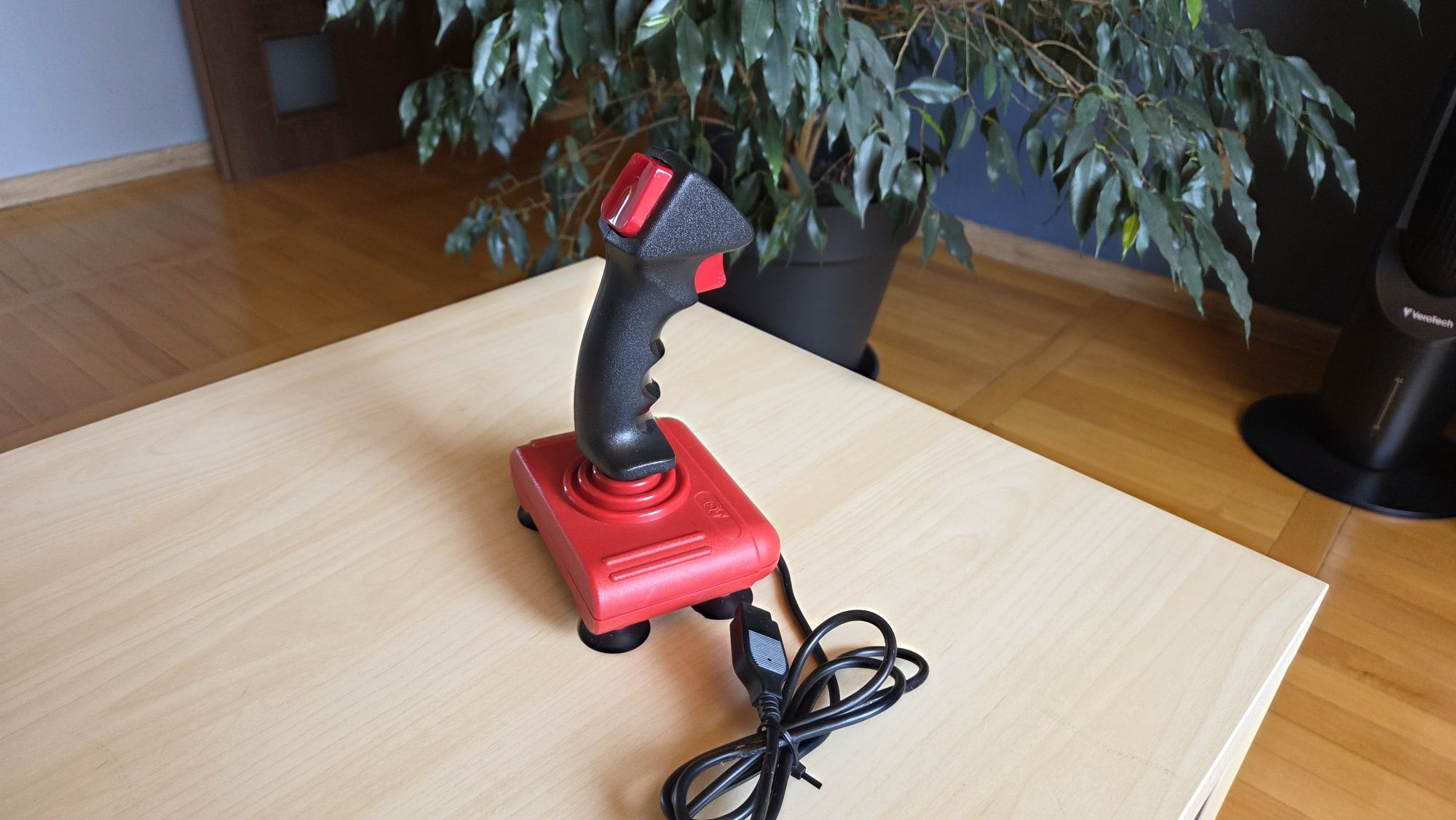 Joystick QuickJoy II sv-124 amiga  sprawny