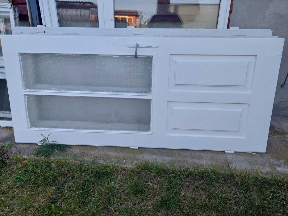 Stare drzwi drewniane