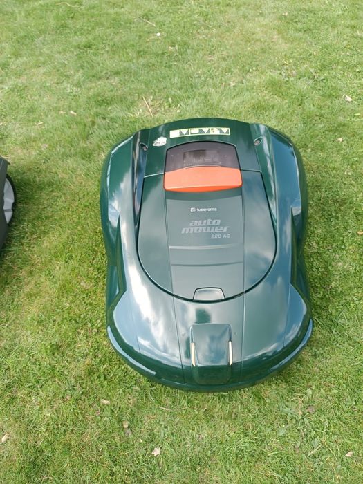Roboty koszące używane , kosiarka , Automower,  sprzedaż , montaż