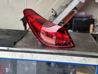 Mercedes classe C w206 farolim esquerdo 2022