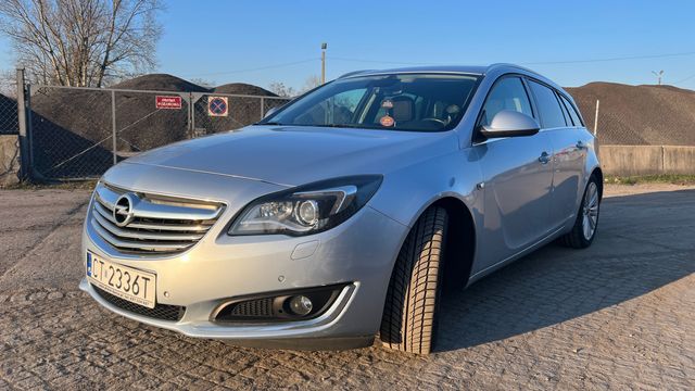 Opel Insignia 2,0 cdti kombi model 2014