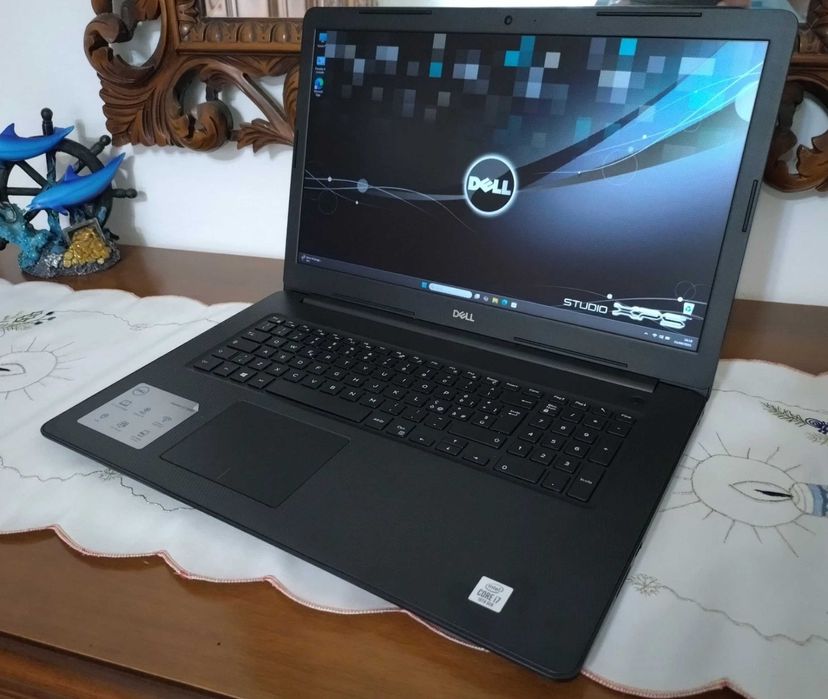 Dell Octacore 17.3" i7/8GB/1TB_Nvme gama Profissional