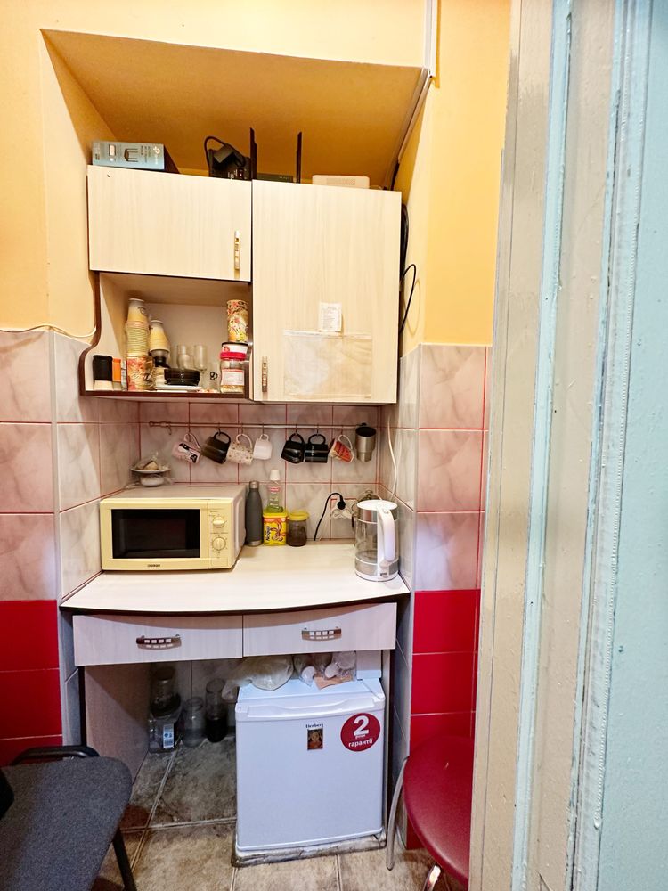 Приміщення для салону краси, центр міста