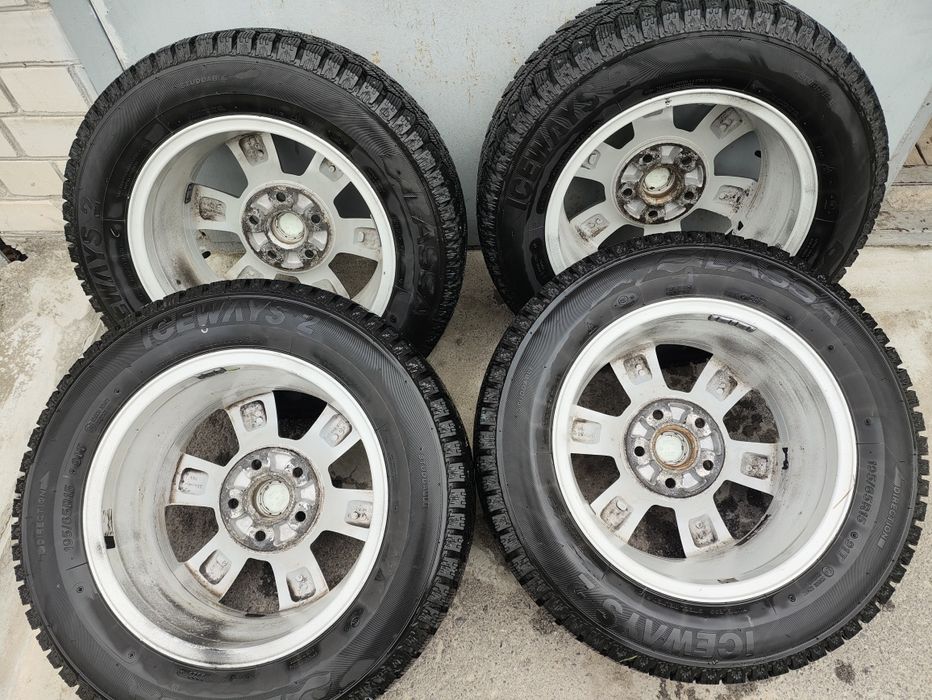 Шины Lassa 195/65 R15 шиповані. Титанові диски 5х112 
Товары