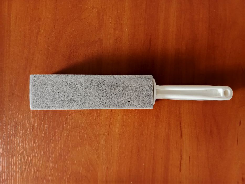 Pumeks kamień do czyszczenia z uchwytem 24cm