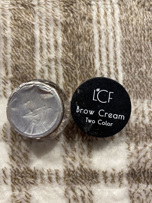 Помадка для бровей