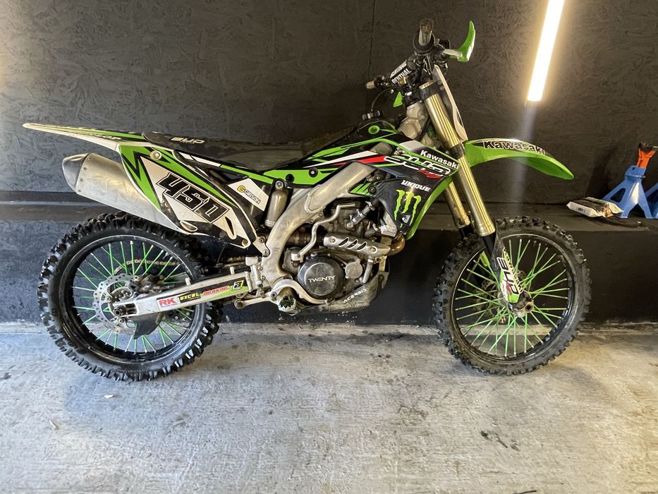 Kawasaki kxf 450 na podwujnym wtrysku