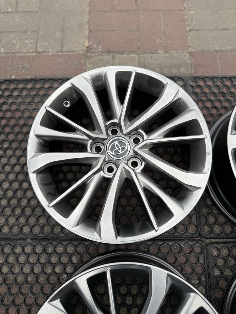 диски оригінал Toyota camry 70 avalon rav4 lexus es is gs 5x114,3 R17