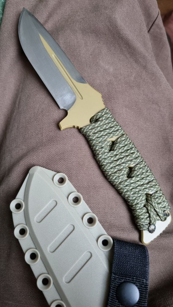 Коллекційний талісман Adamas disert benchmade