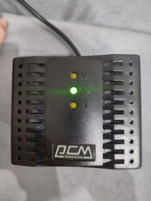 Стабилизатор напряжения Powercom TCA-2000 Black