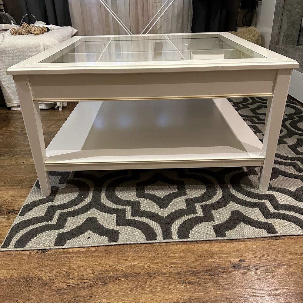 Stolik Ikea z szufladą