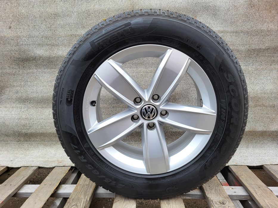 [k358] Koła zimowe 17 Cali 5x112 Pirelli 215/65/17 VW Tiguan 22r