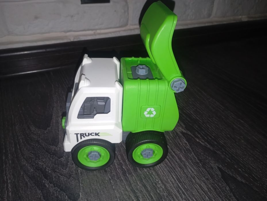 Набір машини на шурупах конструктор Truck