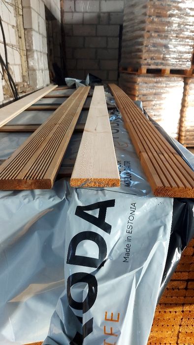 Deska tarasowa podłogowa thermowood świerk skandynawski