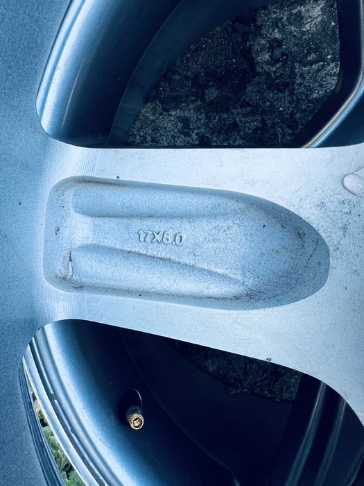 Оригінальні Диски R17 5x112 8J ET37 Mercedes AMG