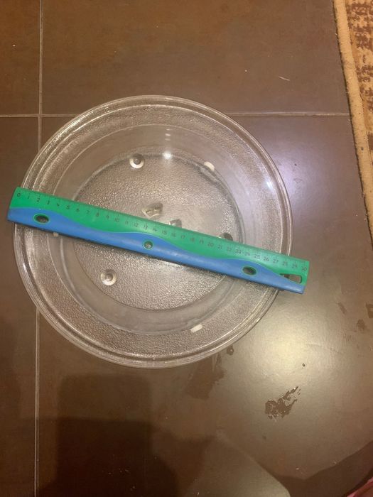 Тарілка та ролік для мікрохвильовки