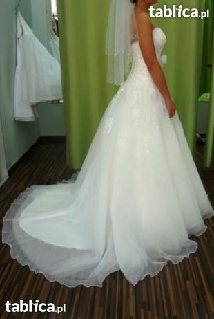 Piękna suknia ślubna LISA FERRERA r. 36