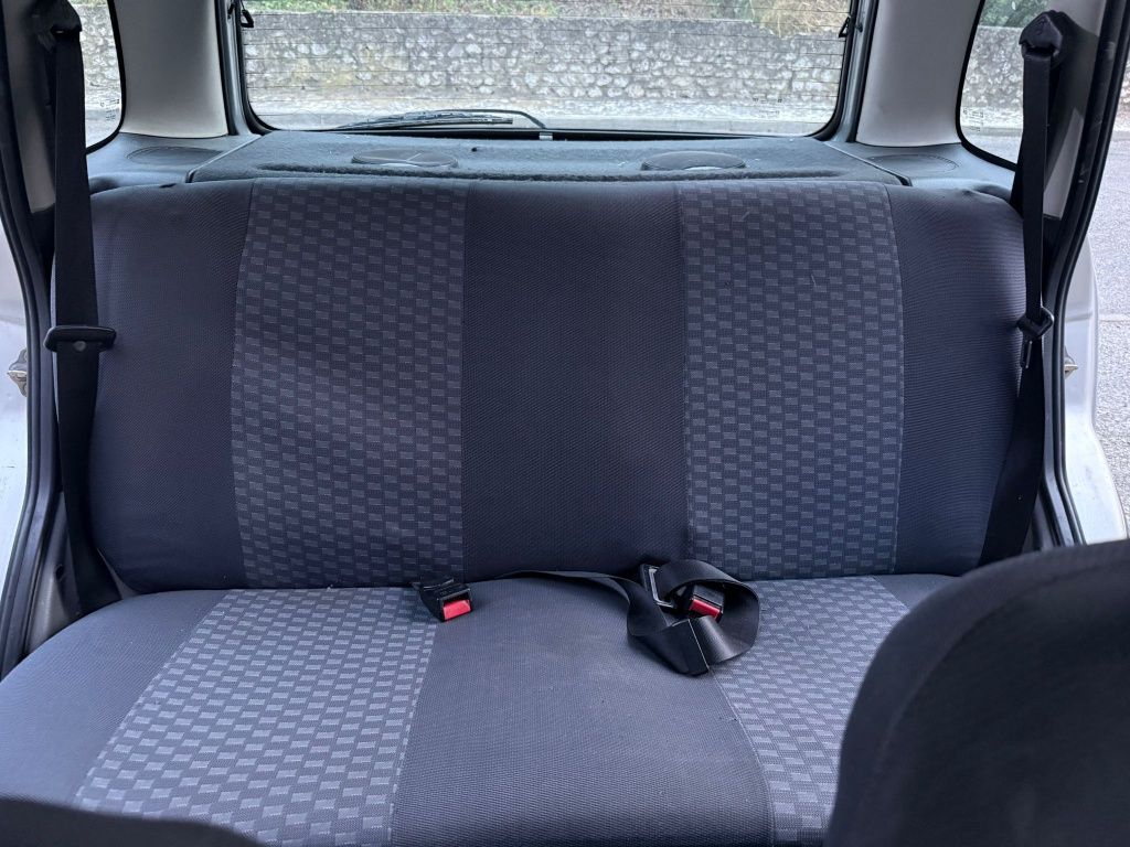 Opel corsa b para peças