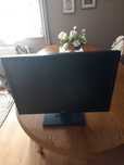 Monitor Fujitsu 22 cale