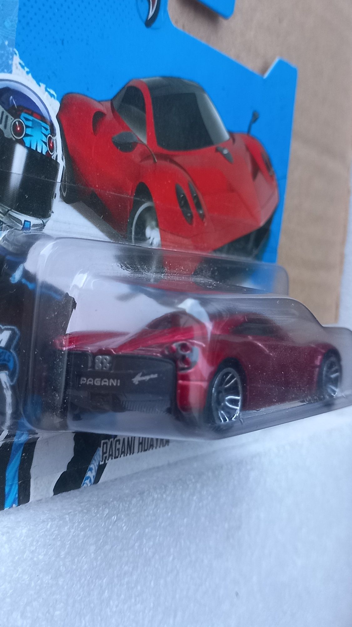 Pagani Huayra Hot Wheels 2013