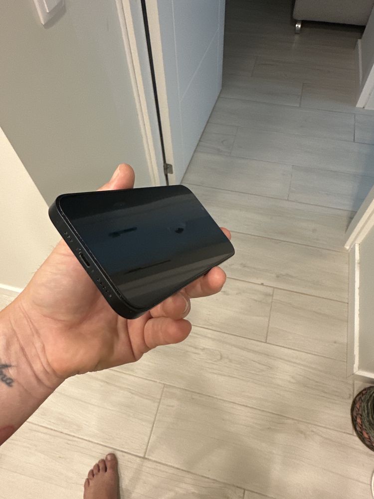 Iphone 14 128g muito novo