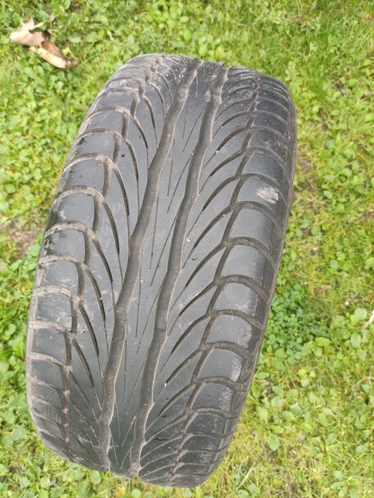Barum Bravuris 195/50R15 opona letnia