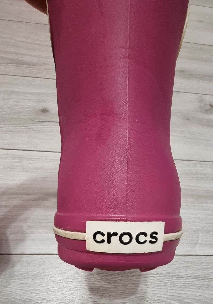 Продам сапоги  Crocs  1400 грн