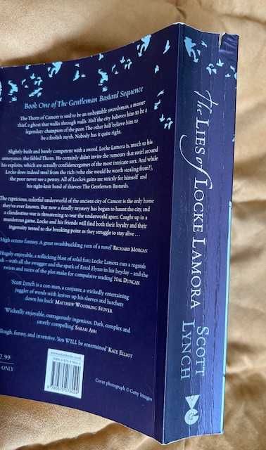 „The Lies of Locke Lamora” Scott Lynch