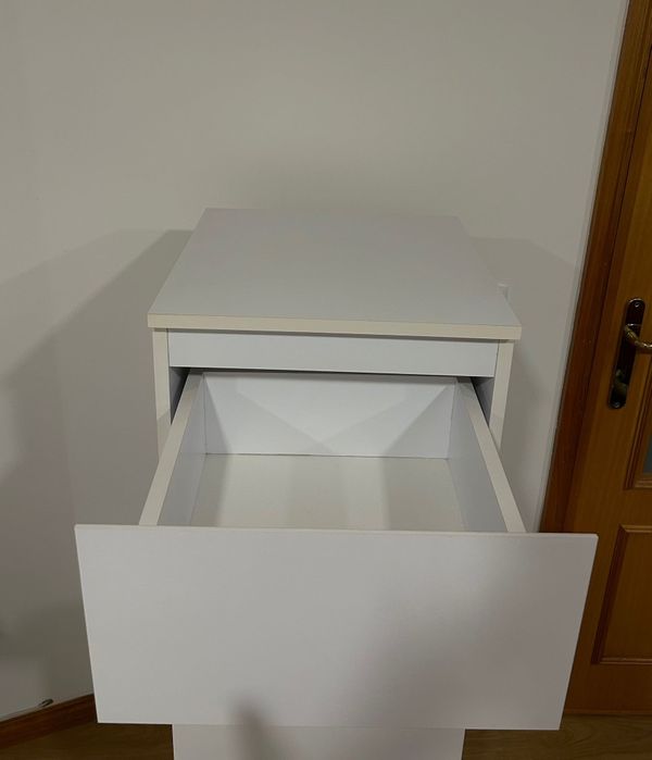 Camiseiro branco - 5 gavetas