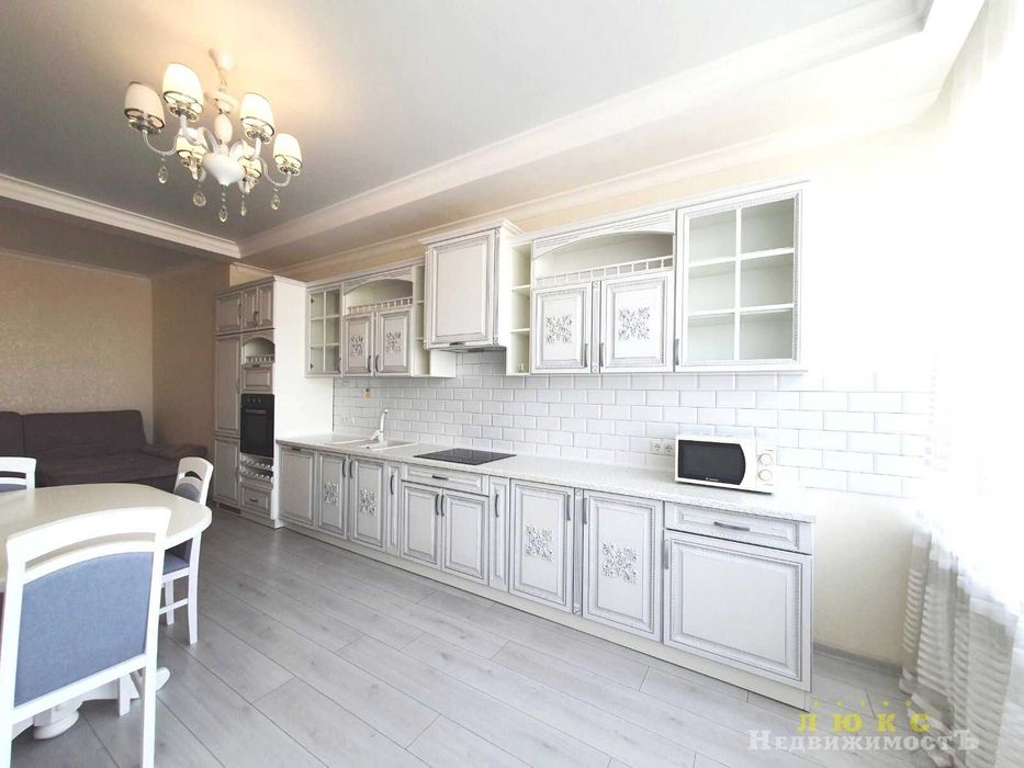 3 комнатная квартира в элитном  ЖК Южная Пальмира. Аркадия, море!