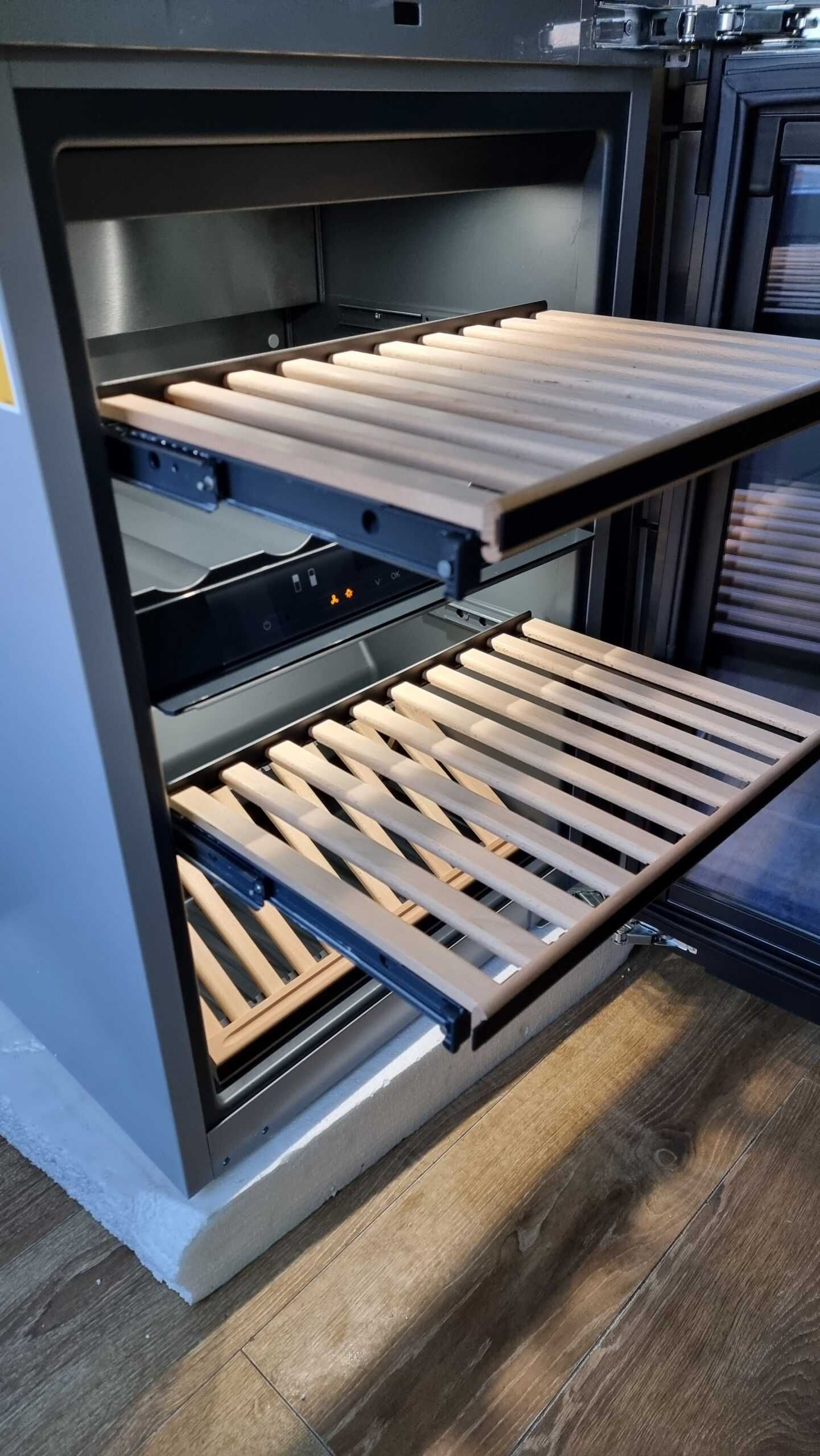 Chłodziarka do wina Miele KWT 6422 iG.Jak nowa. Push2open, FlexiFrame