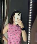 Różowy crop top