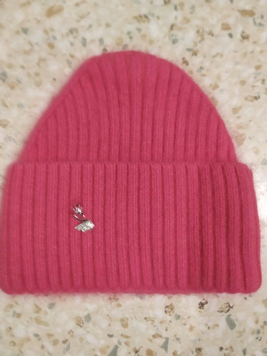 Шапки женские и мужские