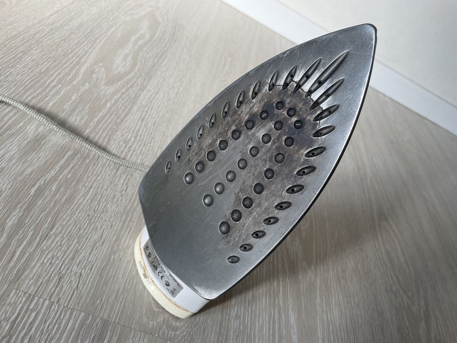 Утюг праска Vitek VT1241 2200W гладилка для білизни утюжек паравой