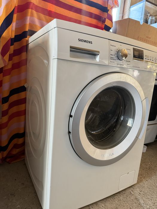 Продам пралтну машину Siemens на 8 кг