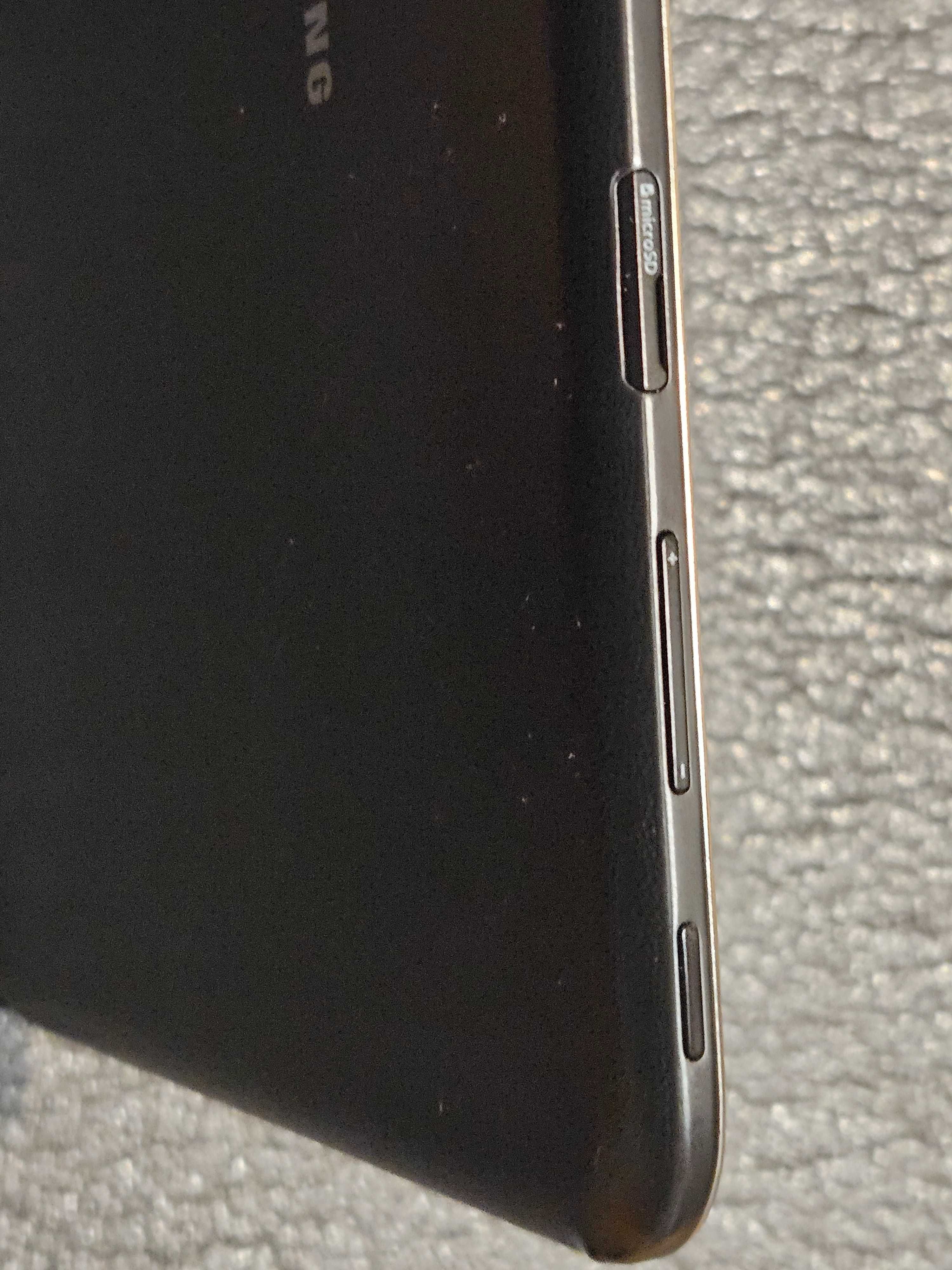 Samsung Galaxy Tab 4 (SM-T530) z LineageOS (Android 11)
