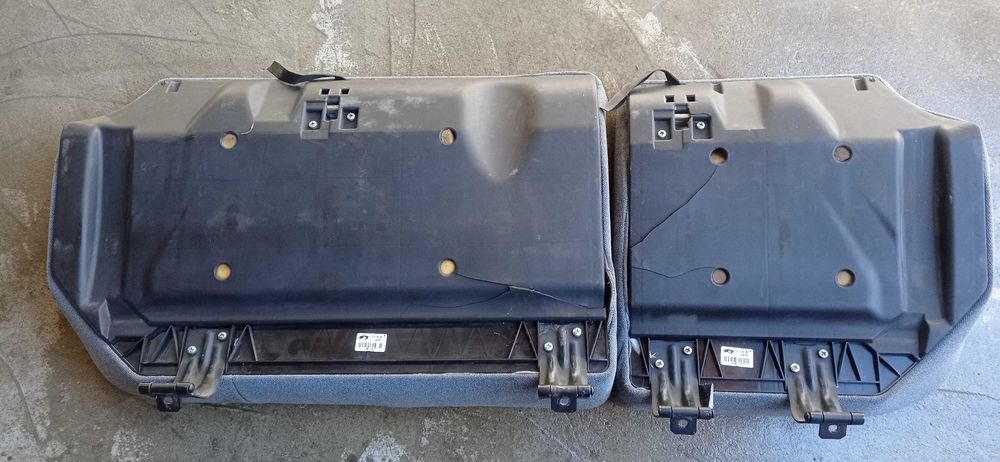 Сидения ВАЗ 2111 заднее,диван