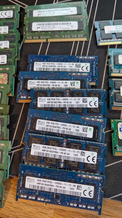 Pamięci RAM DDR3 po 4GB i 2GB do laptopa