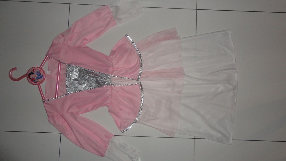 Strój karnawałowy Księzniczka, tancerka roz. 122-128 cm