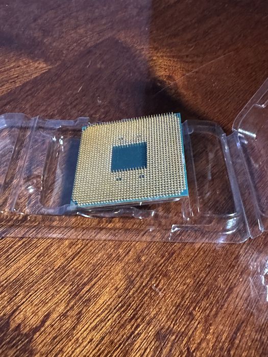 Продам Процессор Ryzen 3 3200G