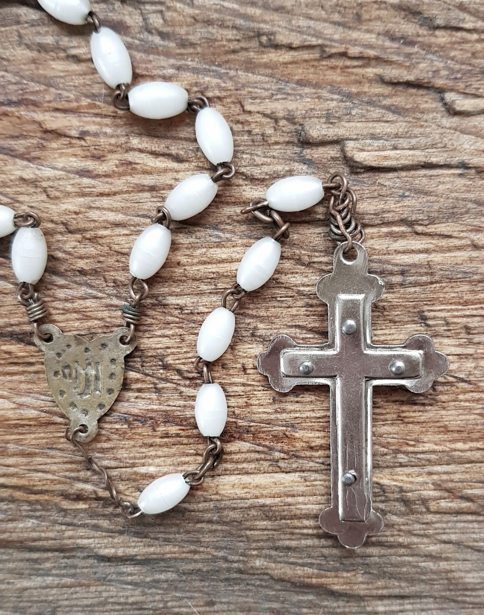 Stary różaniec z 1970r. PRL plus pudełko