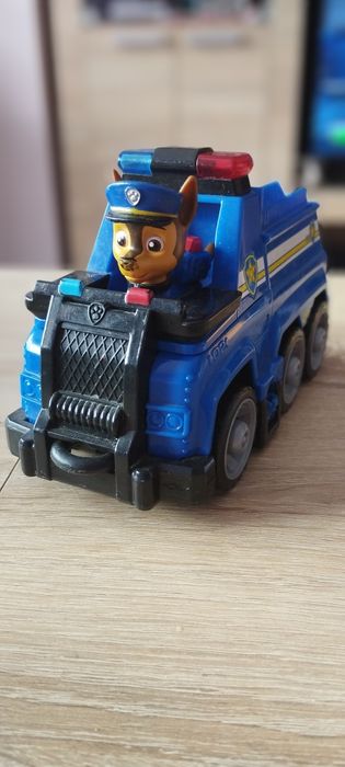 Pojazd Psiego Patrolu z figurką Chasea