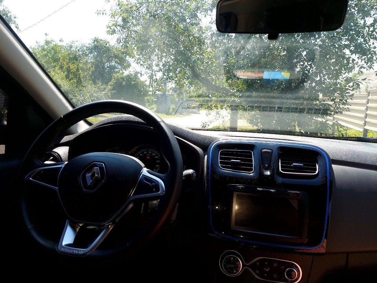 Renault sandero stepway 0,9 автомат