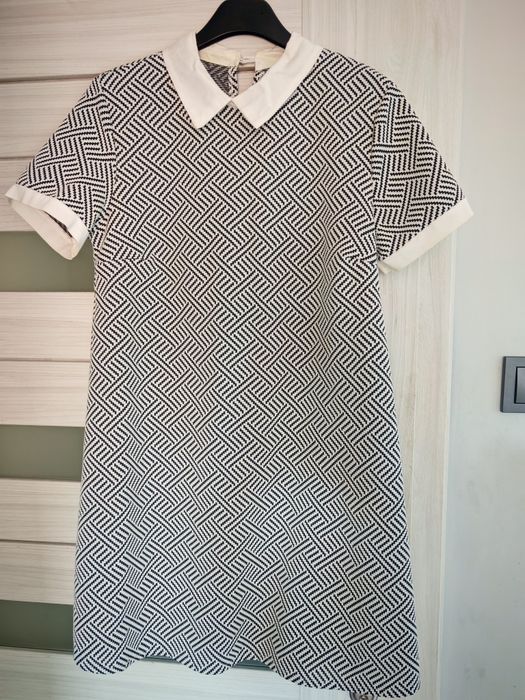 Elegancka sukienka biało czarna M